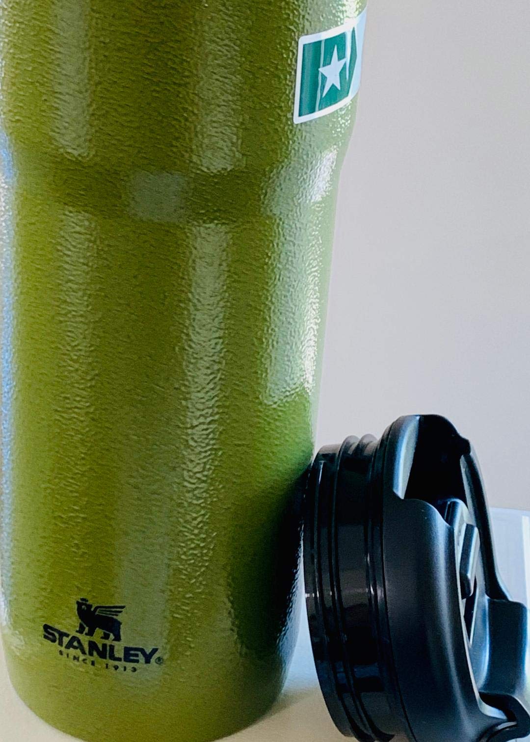 Double Walled Hammered Stainless Steel Tumbler With Handle B880620