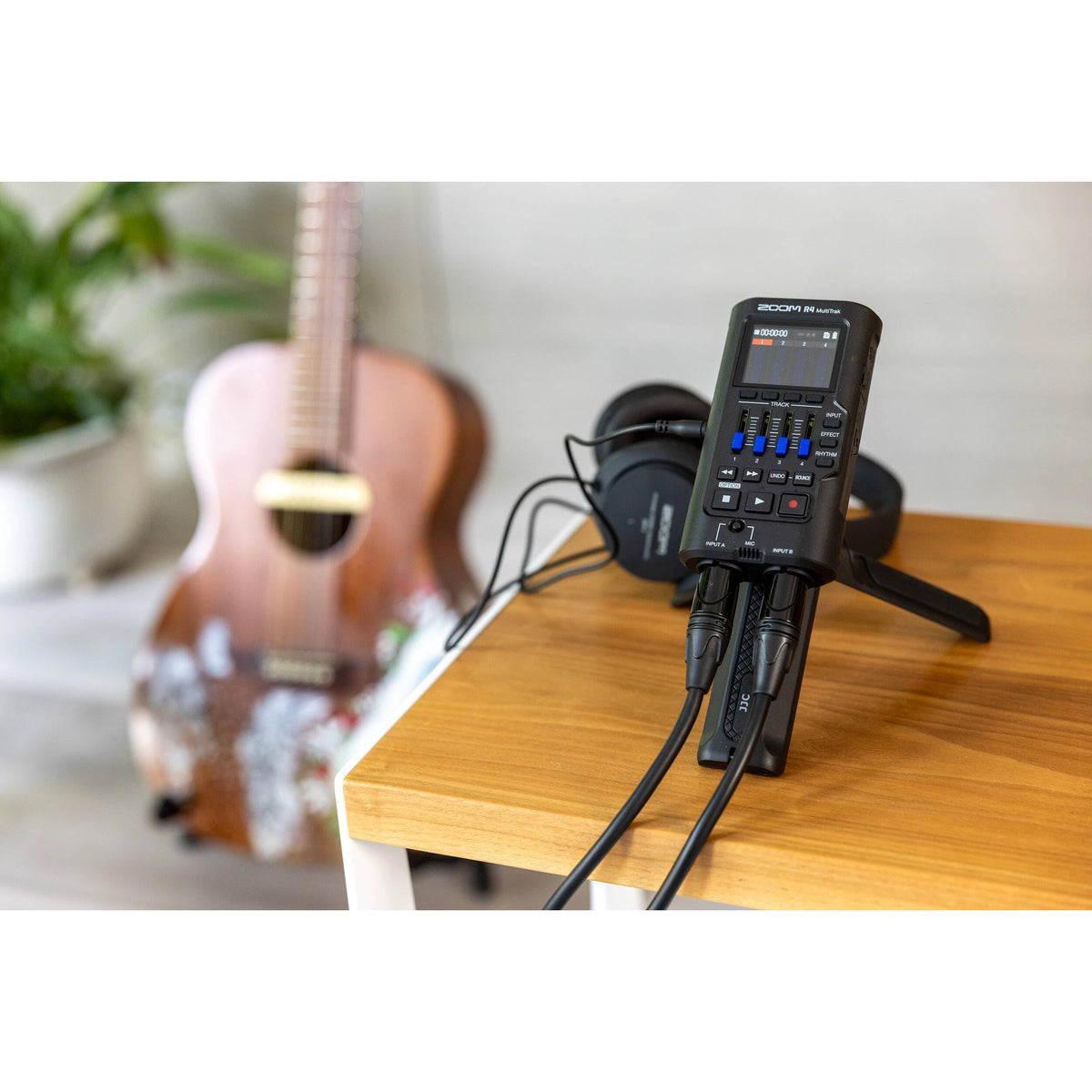Portable 4-Track Recorder with 32GB microSDHC Card B255323