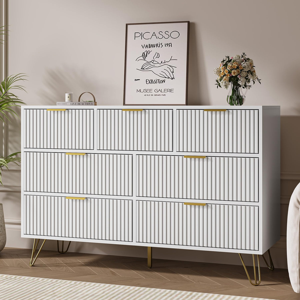 White 7 Drawer Fluted Dresser U324015